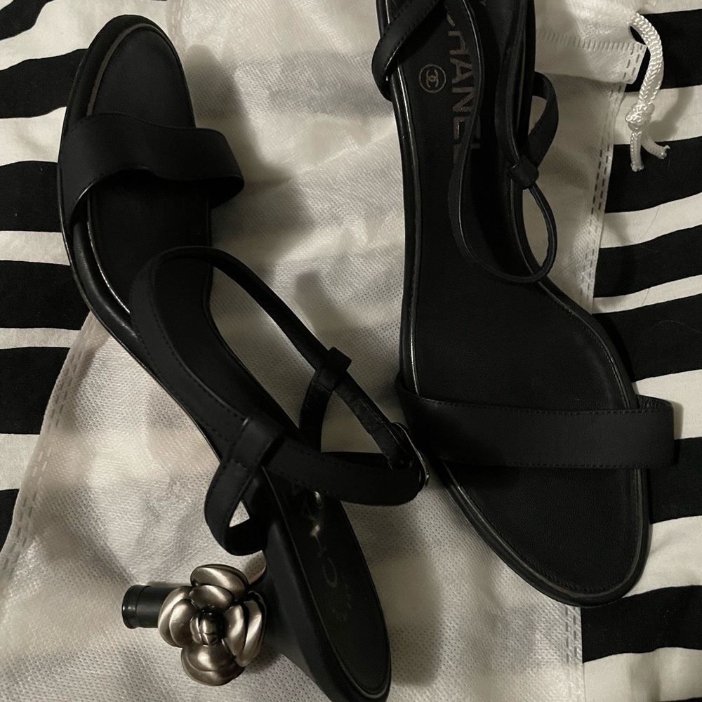 Chanel cc logo calfskin sling back 8.5